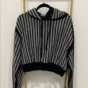 AKIRA Black and White Patterned Hoodie